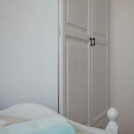 Central House Apartment